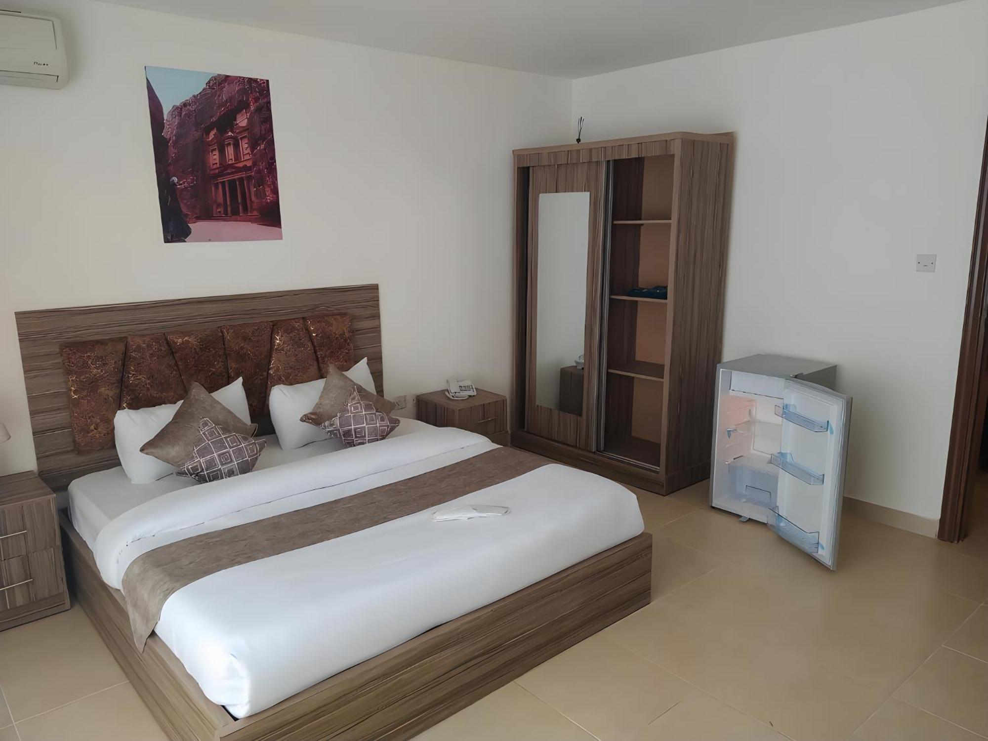 Rayan Hotel Apartments Amman Exterior photo