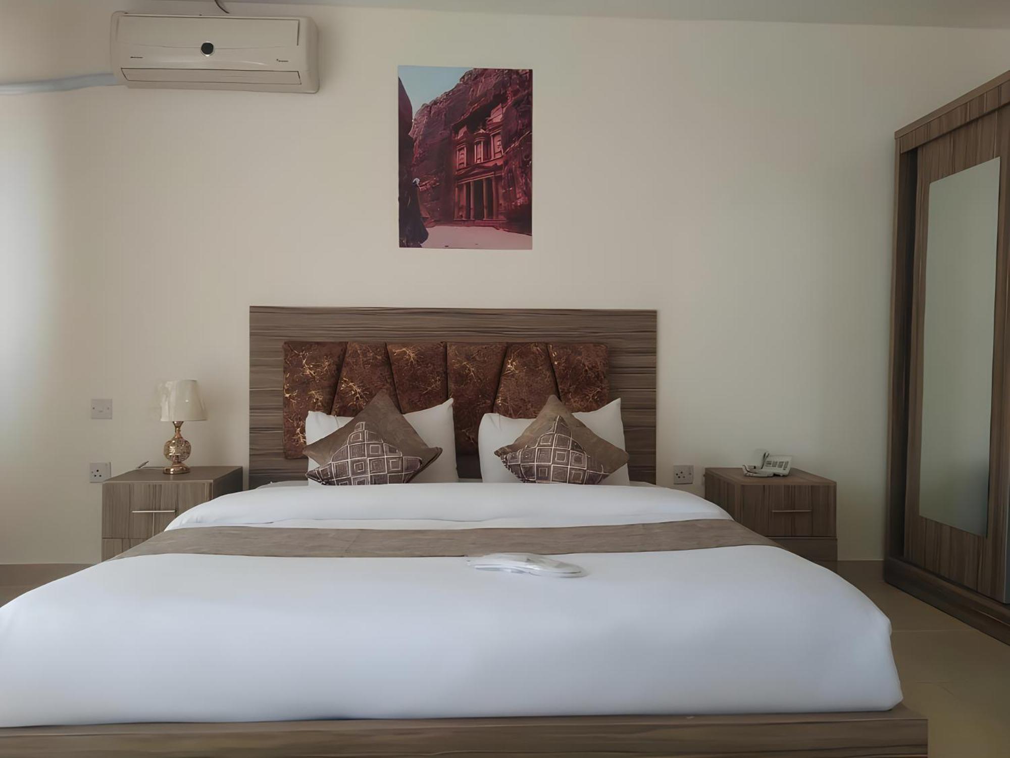 Rayan Hotel Apartments Amman Exterior photo