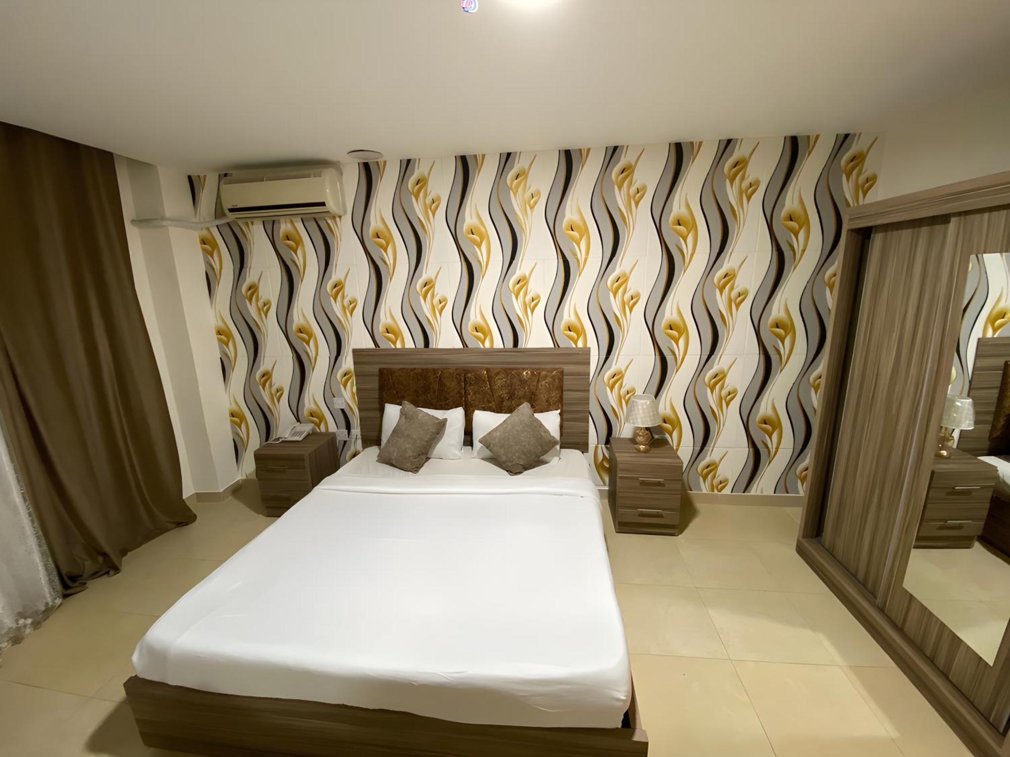 Rayan Hotel Apartments Amman Exterior photo